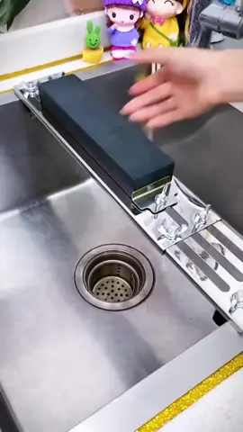 Giá đỡ đá mài dao gắn bồn rửa, chất liệu inox không rỉ, chiều dài tuỳ chỉnh linh hoạt, vừa hầu hết với các loại bồn rửa #giadodamaidao #xuhuong #dodungtienich 