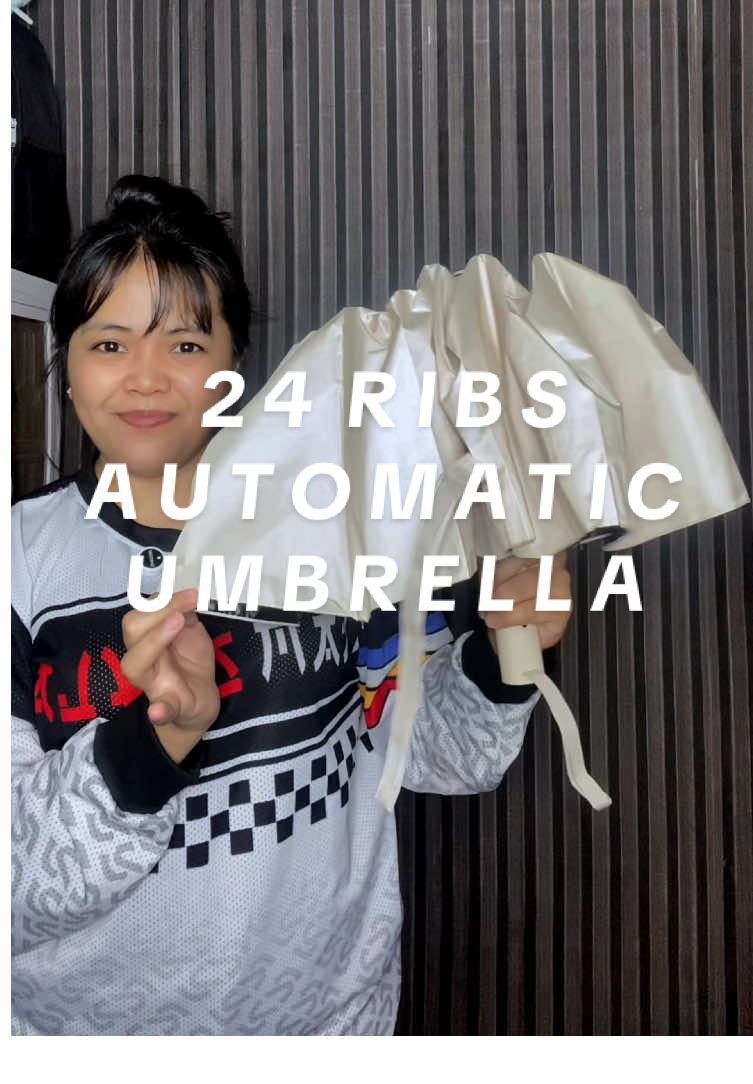 Huy ang mura ng automatic umbrella na to!  #automaticumbrella #umbrella #24ribsumbrella #payong #matibaynapayong #automaticumbrellauvblock 