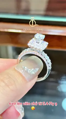 6xtr lên viên chủ từ 5.4-7ly ạ😘#quangtruongjewelry #quangtruongdiamond #diamond #luxury #kimcuongthiennhien #kimcuong #viral #fypシ #xuhuongtiktok #foryou #nhankimcuong #xuhuong #baguette 
