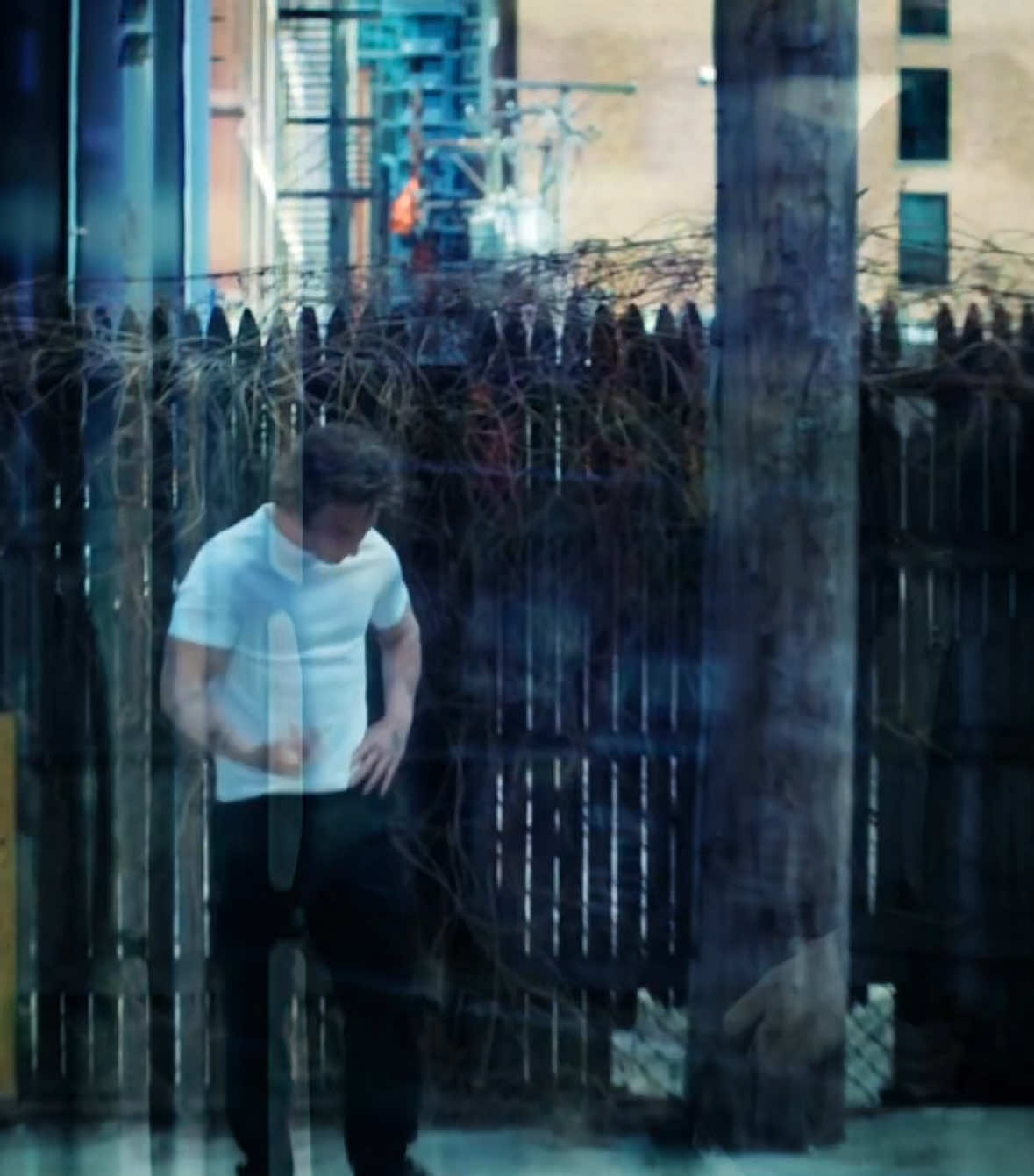 my fake, plastic love. #fakeplastictrees #radiohead #thebear #thebearfxedit #thebearfxhulu #edits #fypシ #fyp #fypシ゚viral #fypage #fypp #fypシ゚ #viral #viralvideo #viraltiktok #viral_video #carmyberzatto #claireandcarmy #carmyandclaire #chefcarmy #carmysfridge #edit #edits #edits #sadedit 