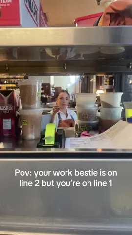 @sophielandxo #isthisillegal #linecooklife 