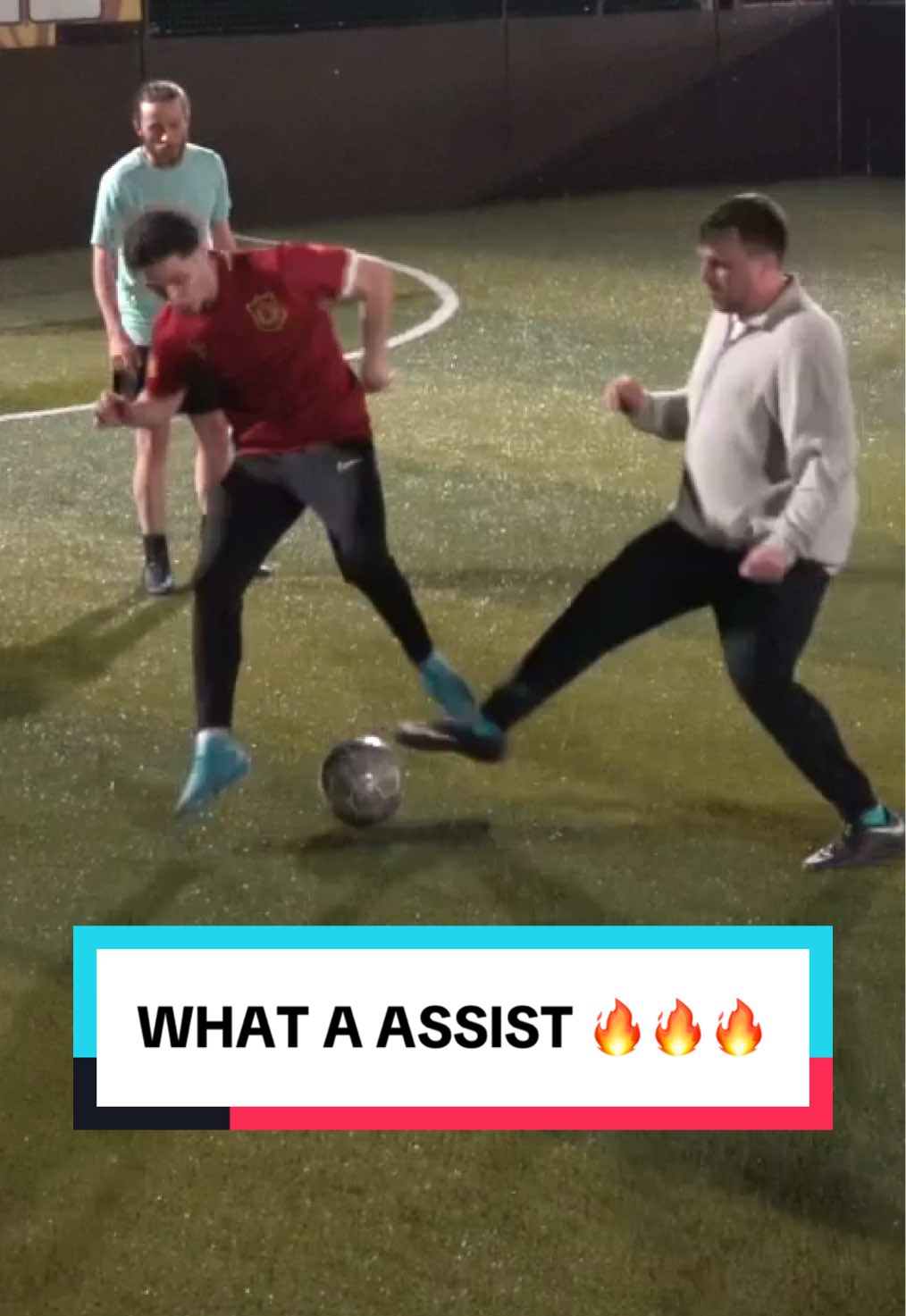 The assist 🔥🔥 #viral #footballtiktok #5asidefootball 
