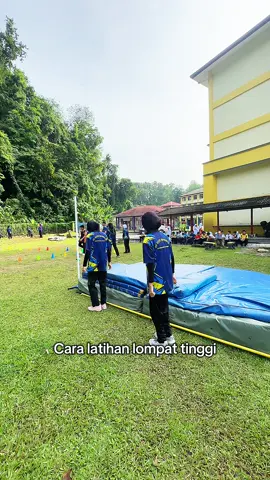 Sekolah baru nak mula sukan tu boleh laa cuba cara ni. Semoga bermanfaat! 🤗✌🏻 #highjump #lompattinggi #mssd #msss #mssm #sukansekolah #latihan