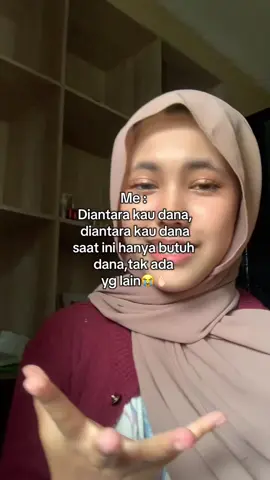 Butuh dana supaya bisa berani pergi tanpa bersama”(sendirian)💸💸💲💰#beautycontentcreator #4u #berandatiktok #trending #diantarakaudanaku😜 #pemula  