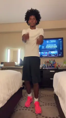 work it out #fypシ #dance #viral #vegas 