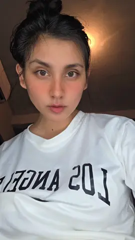 todas las mujeres tienen aúno!! siempre aun si cres que no o nieguenlo mentirositas  Es mi dia de comida chatarra omitan mis uñitas y dientitos llenos de cheto y chuches