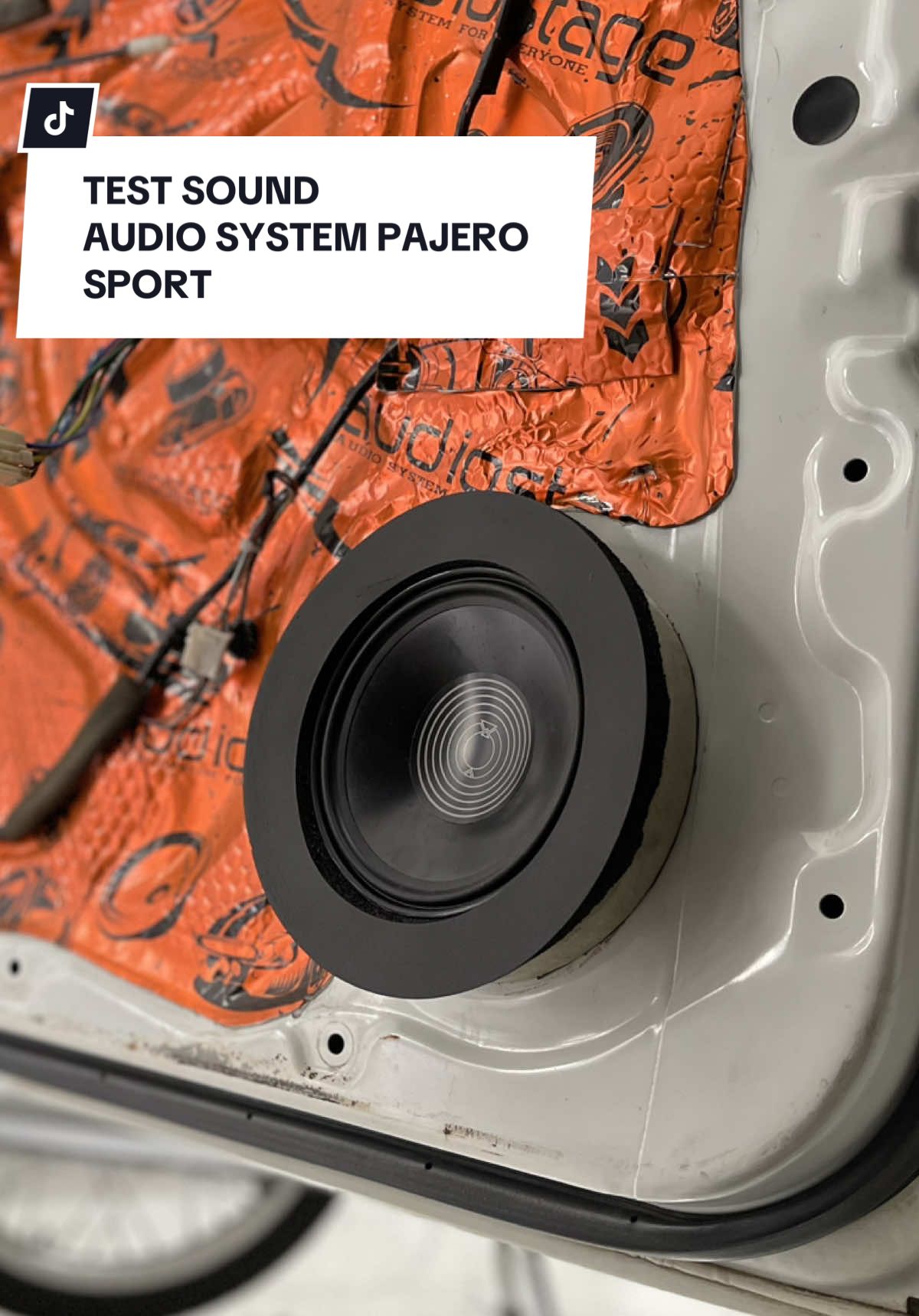 TEST SOUND  ALL NEW MITSUBISHI  PAJERO SPORT  3 way audio system upgrade  Suara Speaker dapat di maksimalkan dari berbagai faktor, Suara yang bagus juga datang dari angle pilar yang tepat dan rapi serta penginstalan pada perangkat audio system yg di lakukan dengan profesional  Pemasangan full perdaman AudioStage  di mobil pajero sport dengan melakukan penambahan doble peredaman di bagian lantai dengan menggunakan peredam ctk blok pro agar kabin pada mobil terasa  lebih Dengan line up 3-way dari IMPULSE yang akan membuat frekuensi suara bisa terbagi secara seimbang menghasilkan suara yang berbeda, musik yang terdengar pun terdengar lebih jernih. Selain Angle dari pilar, Blind Spot dari speaker sendiri tidak boleh membahayakan driver saat mengemudi untuk itu kami selalu memperhatikan jarak pandang agar driver tidak terhalang penghilatannya saat mengemudi Spec :  - Speaker : IMPULSE X SERIES  - Coaxial : AUDIOSTAGE  - Mid range : IMPULSE X SEIES  - Amplifier : IMPULSE I 1000 - Proccesor: IMPULSE IDSP 8.10  - Subwoofer: IMPULSE 10 inch  Teknisi yang berpengalaman agar pembongkaran dan pemasangan dilakukan dengan aman  untuk info pemasangan audio⁣ segera kunjungi Workshop kami : ⁣ @agung_motor_audio @agung_motor_audio @agung_motor_audio ⁣ AGUNG MOTOR AUDIO⁣ Jl Krakatau No 111 AB (Medan)⁣ 📲:0812-6946-9421 #agungmotoraudio #audiomedan  #soundquality  #audioindonesia  #caraudiomedan #venommedan  #soundquality  #audioindonesia  #audiomobilmedan #tokoaudiomedan #paketaudio #soundabsorber #caraudiofabrication #paketaudiomobil #peredammobil #peredammobilmedan #audiomobilmurah #sounddamping #venomindonesia
