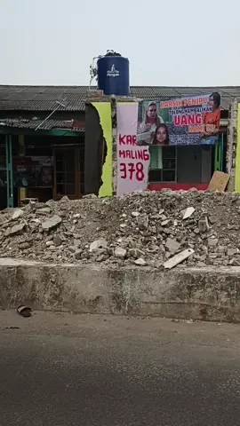 tiap hari reporter dateng rame trus dah #viral #bekasi #bekasiviral #utang #maling #fyp #bekasihits 
