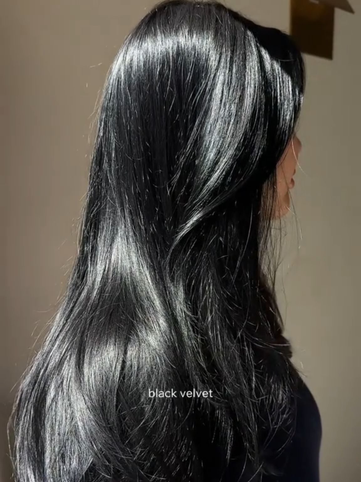 Black velvet hair by @imkelseylim. 🖤 Kelsey used iNOA 1N + 2B for its uncompromised comfort, with an odorless, no-drip formula that is easy and fast to apply.  The result? Long lasting color and visibly healthier hair that looks shiny and luxurious. #blackhairtiktok #hairstylistsoftiktok #LorealPro #shinyhair