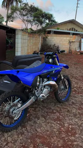 Feel ur eyes 👀 #yz125 #Tatcha #viral #fypage #like #fyp #tiktok #hawaii #starkvarg #famous #surron 