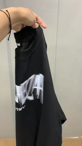 Ganteng gak harus pakai yg mahal🤗murah tapi keceee bgt❗️jangn sampai gak checkout ya🫵🏻#kekinian #bajukeren #kaoskeren #tshirtoversize #oversizedshirt #fypシ゚viral #rekomendasi 