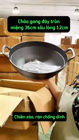 chảo gang bầu sâu lòng đáy tròn có size 32cm 36cm, dùng chiên rán xào nấu đủ món, chống dính tự nhiên ko bong tróc  #nồigang #chaogang #noigang #chảogang #noigangchaogang #chaogangchongdinh #chaochongdinhtunhien #chaochongdinh #chaodobanhxeo #xuhuong #xuhuongtiktok #LearnOnTikTok 