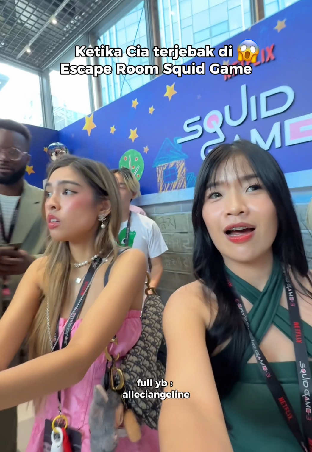 OMGG TOLOONGGG😭😭  #CiciKeKorea #korea #seoul #travel #Lifestyle #SerunyaLiburan #SerunyaIndonesia #LiburanBisaDiatur #Serunya2025 #SerunyaKuliner #SerunyadiTikTok #travel  #TravelTips #MenuViral #fyp #trending  #SquidGameSeoul #SquidGame3 @Squid Game Netflix  