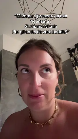 Mi sa tanto che la #vera #baddie non entra a casa …. #😅  Io tra pochi anni ….#😂😂😂  #mammaefiglio #gelosia #fidanzati #figliomaschio #figlio #💙 