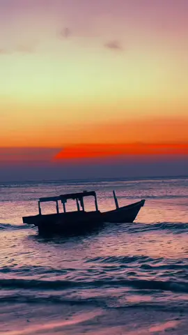 🌊🌅 #sunsetvibes #nttpride🏝🔥 #foryoupage #kupangsunset #xyzbca #sadvibes 
