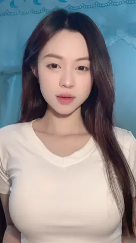 nũng nịu à=)