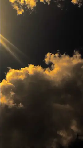 أنت مميز جدًا، أذكر اسمك دائمًا في صلواتي begitu istimewa dirimuu sampaii dalam doa ku pun selalu menyebut namamu  #mentahanvideo #estetik #fypシ #arabicsong 