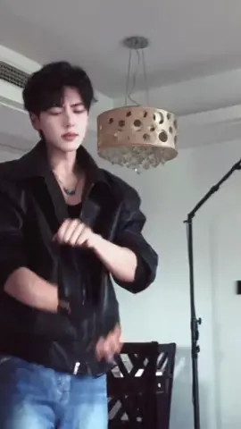 #英俊的 #中国男孩 #中系男神 #coolboychina #trenddance