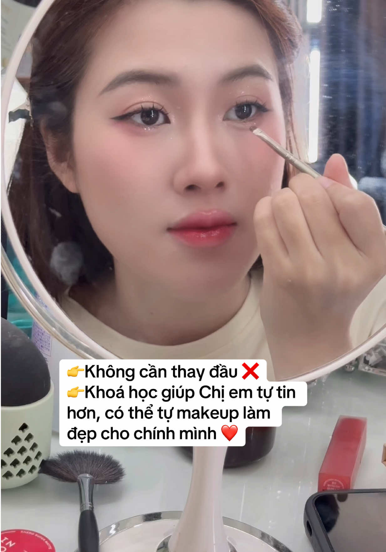 👉Không cần thay đầu ❌ 👉Khoá học giúp Chị em tự tin hơn, có thể tự makeup làm đẹp cho chính mình ❤️ #makeupcanhan #makeupbinhtan #makeuptainha #makeuptiec #makeupquan6 #makeuptanbinh #makeuptanphu #makeupquan3 #makeuphcm #makeupcodau 
