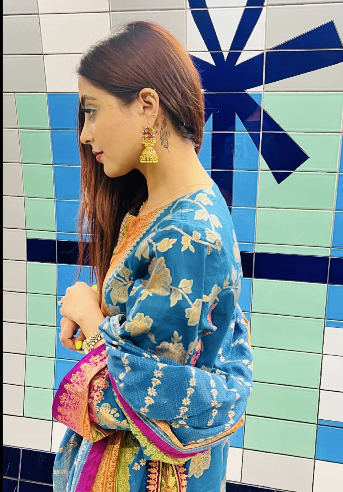 🦋🩷 #uk #london #viral #style #model #reels #trending #fashion #londonlife #londontiktok #fashiontiktok #happy #asian #Summer #OOTD #shimmer #easternwear #festivalseason 