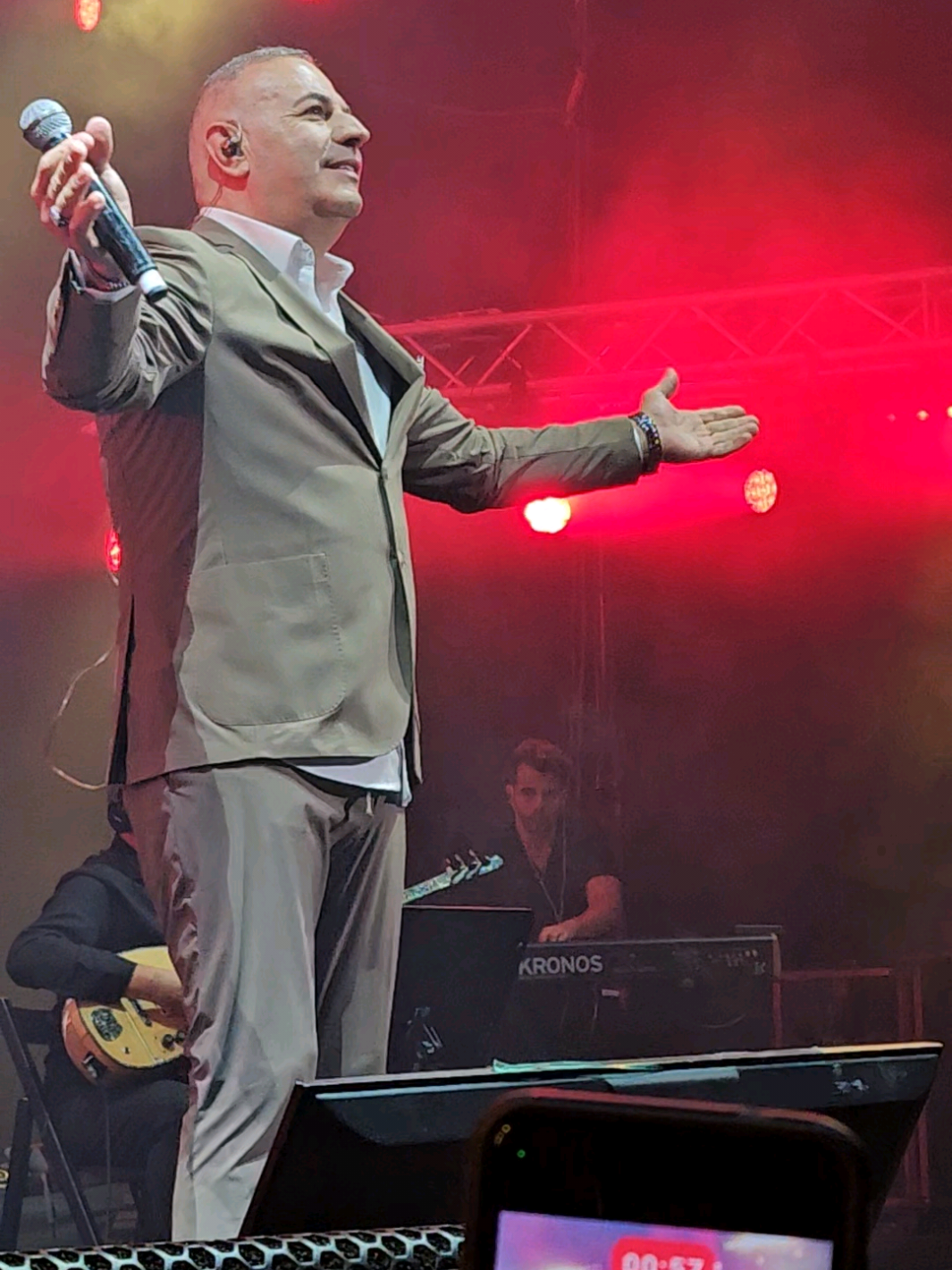 ליאת בנאי הופעה באמפי קיסריה 3/6/2025 תמיר גל שביל האושר  @תמיר גל  #foryou #foryoupage  #israel #פוריו #live 