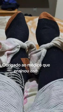 Agradeço ao médico que ensinou esse sistema pra burlar o cérebro, enfim uma noite descente 🙏 #spi #noite #noiteabençoada #dormirbem 