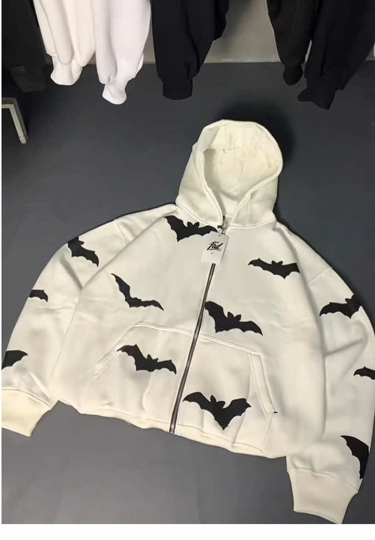 Waduh apaan ini cs 🦇🦇🦇 Hoodie boxy zip REKSLETING  #hoodiekeren #hoodieboxy #hoodiemurah #fyp #hoodieziper #fypage 