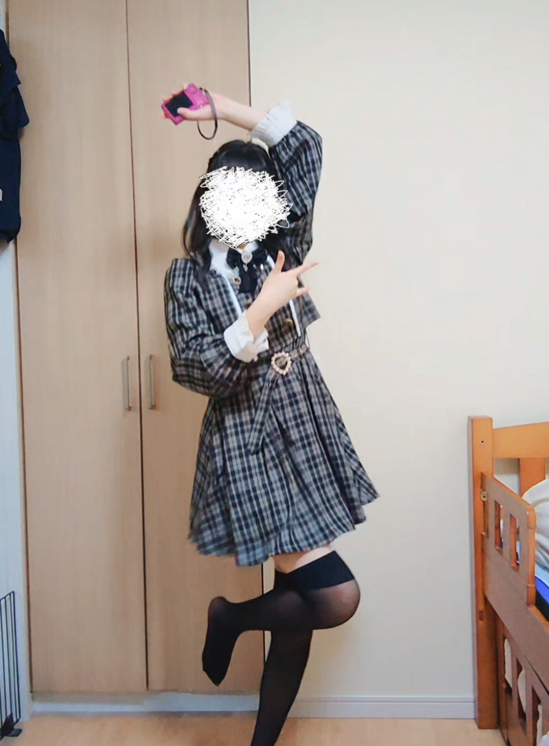 この服懐かしい✨昔から知ってくれてる人からして、うちちょっとは成長したかな？(持ってるのがカメラなのは許して🙇🏻‍♀️) #踊ってみた #おじさん構文 #高校生 #fyp 