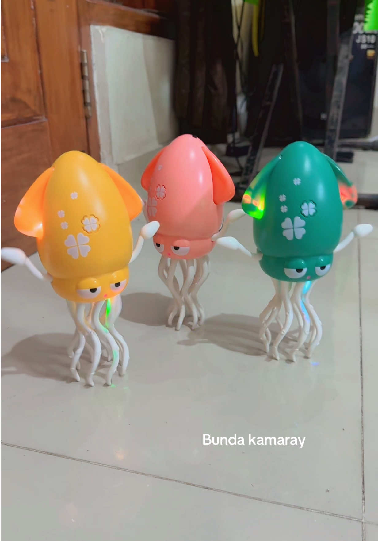 #uburuburmainan #robotgurita #mainangurita #mainanuburuburlampu #mainananak #mainanviral