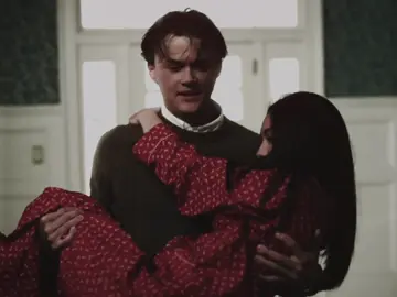 tsitp s3 spoilers !! christmas bonrad oh you mean so much to me vsdt @k ❤︎ baaabbyy girl scp maybankspack on insta #bonrad #conradfisher #bellyconklin #thesummeriturnedpretty #edit #fyp #foryou 