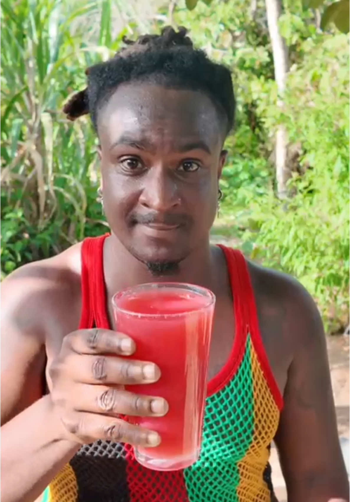 Off-Grid Living Jamaica | Apple Picking On My Farm + Making Apple Juice #fyp #foryoupage #offgrid #applepicking #applejuice #farmtotable #yummy 