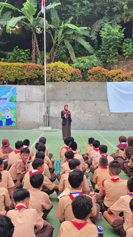 Nyanyi pas MPLS dari anak OSIS SMPN 102 Jakarta 🤩✨🔥 Keren banget gak sih suaranya Abira 🙌 Bawain lagu Sampai menutup mata Versi Mahalini #foryou #foryoupage #mpls2025 #mpls #smpn102jakarta 