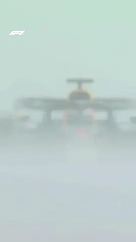 Eis que começa a chover e voce olha o retrovisor #formula1 #f1 #maxverstappen 