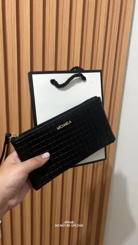 #pouchbag #pouch #michaela #walletforwomen #wallet 