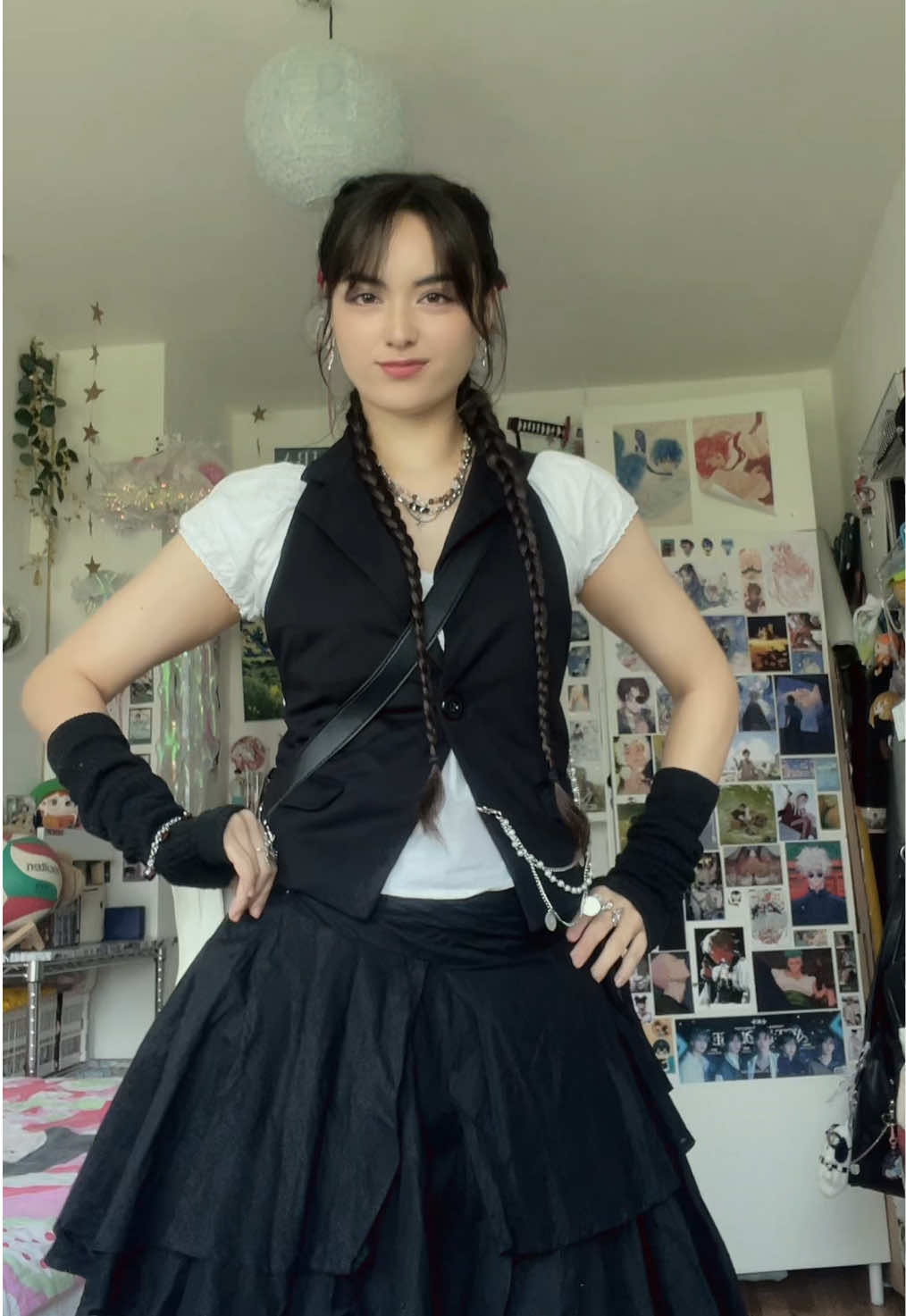 Maniac💃 #fyp #skz #straykids #kpop #idol #outfit #style #OOTD #dress #skirt #hyunjin