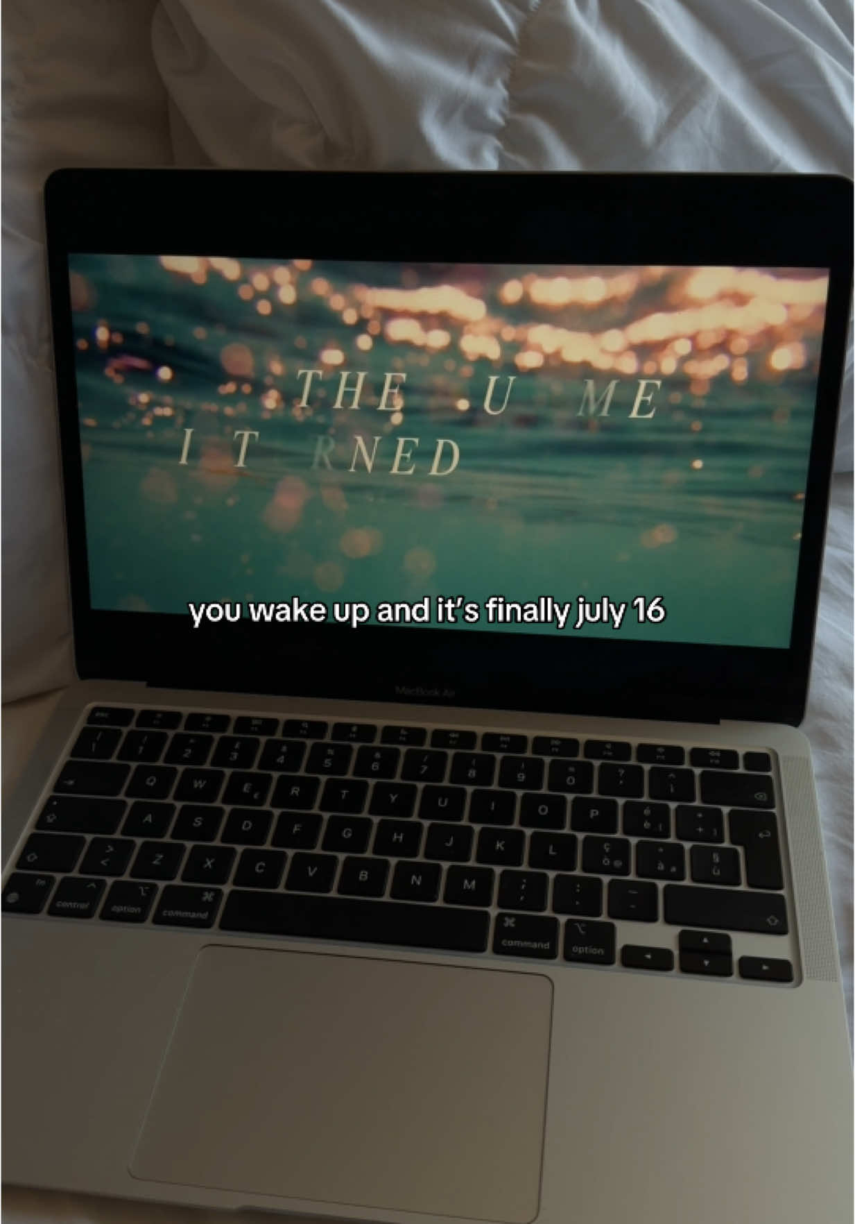#thesummeriturnedpretty #conradfisher #jeremiahfisher #teamjeremiah #teamconrad 