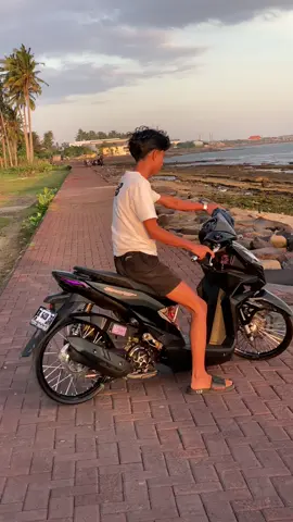 coba ketuk layar dua kali🥹