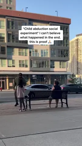 Social Experiment #socialexperiment #kindness #hopecore #wholesome #social #experiment #helpme #humanity #fyp 