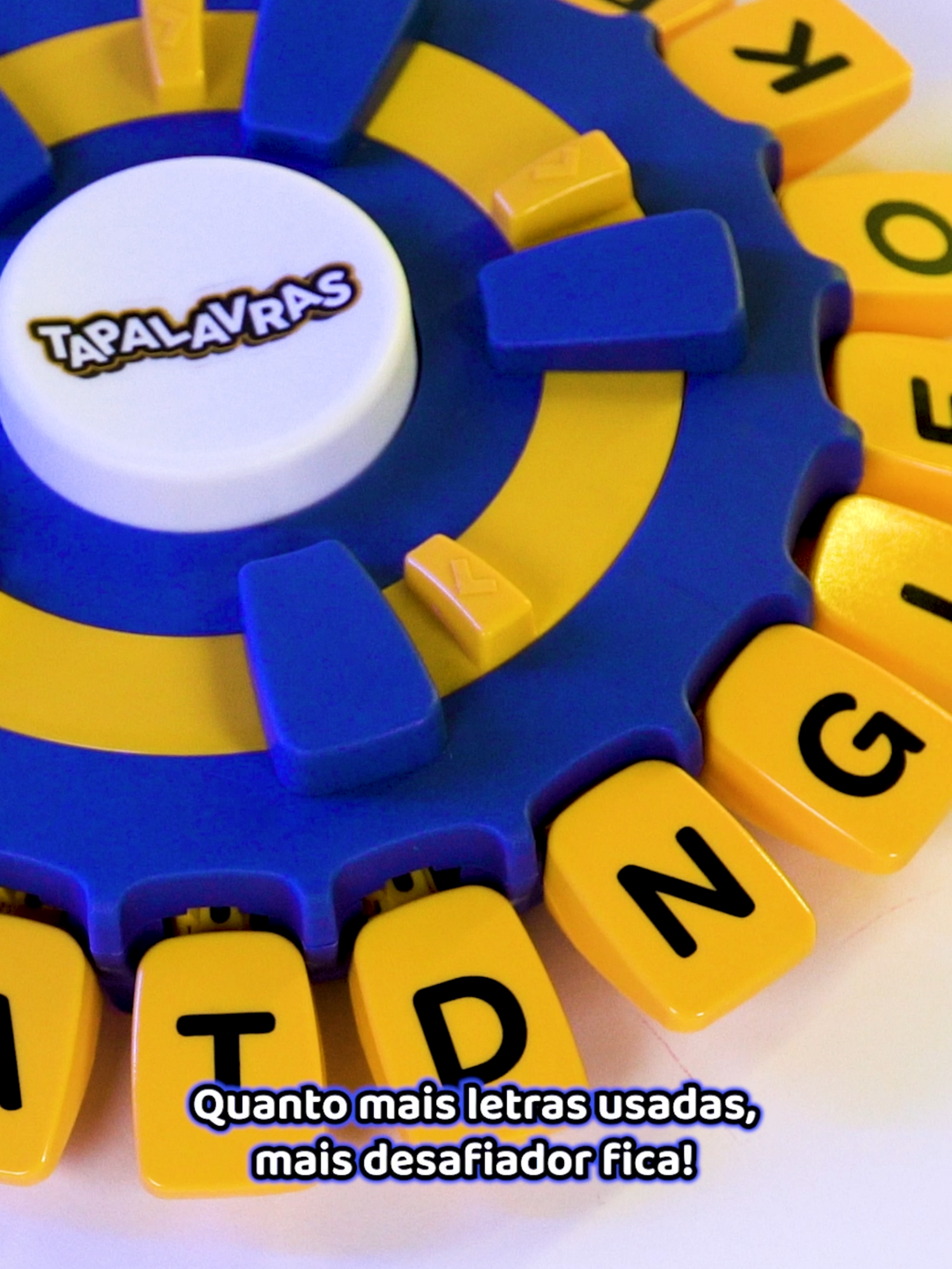 🎲 Gire a roda, pense rápido e diga uma palavra antes que o tempo acabe! Com o Tapalavras, a diversão é garantida e o desafio é pra toda a família! ⏱️😄 👉 Dá o play e veja como brincar! #Multikids #Tapalavras #DiversãoEmFamília #DesafioDePalavras #BR1969