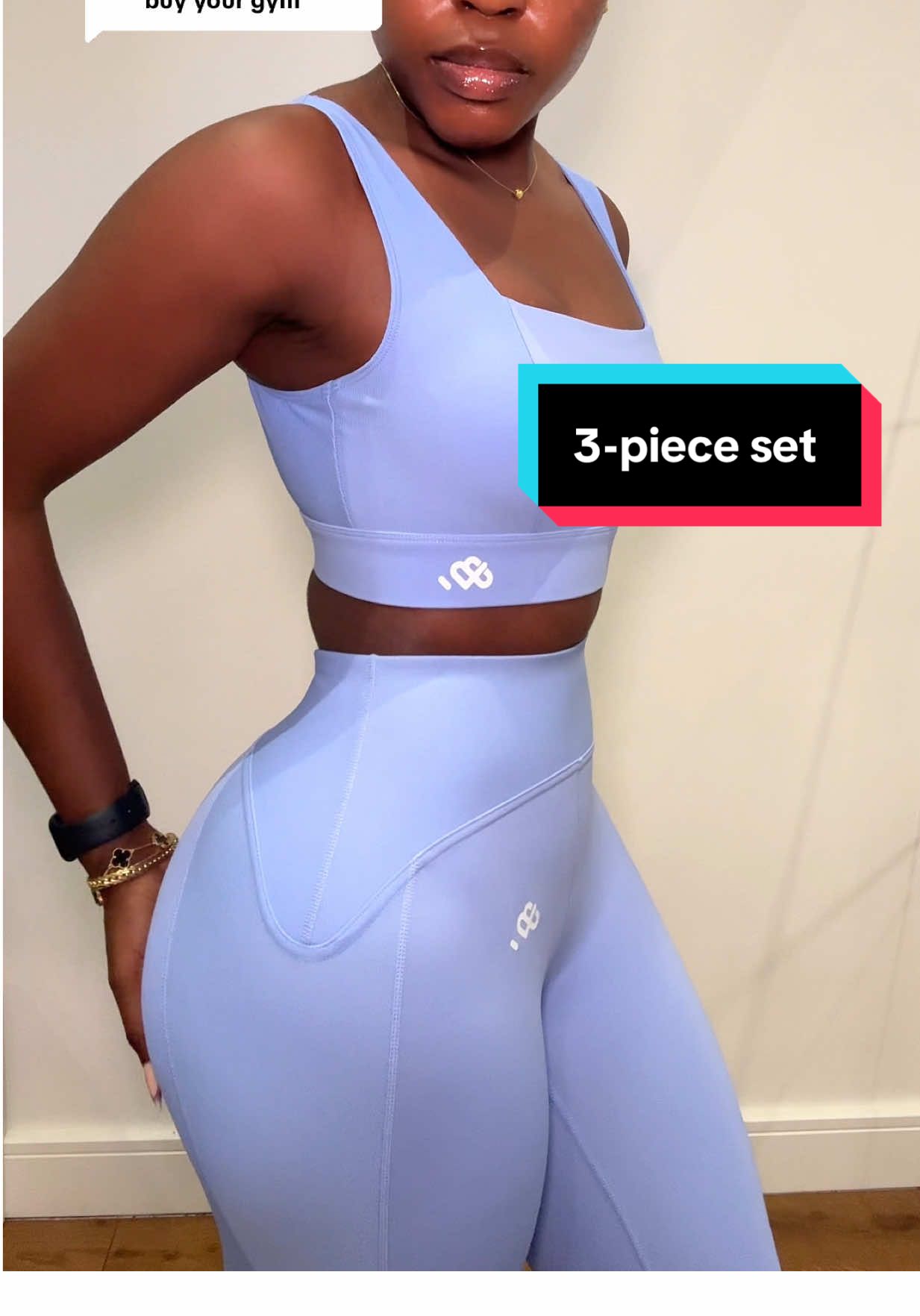 Replying to @Nyaradzo Tapemhera #tiktokmademebuyit #dealdrops #3pieceset #gymset #gymwear #activewearfashion #activewear 