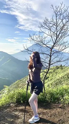 #mountain #outfit #bismoviasikunang 