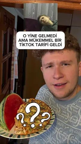 Mükemmel bir TikTok tarifiyle geldim. karpuz peynirin gelebileceği son nokta🙌🏻 #ortaklık #yemektarifi #karpuz 