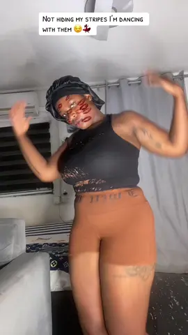 #DJARAFAT #BodyConfidence #AfricanBaddie #StretchMarkFlex #NaturalSkinQueen 