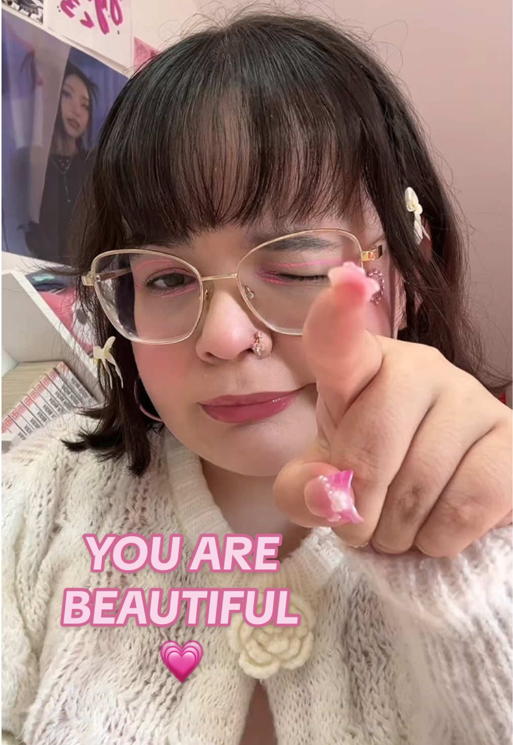 REMINDER FOR YOU!!! 😤💗💨✨ #youarebeautiful #beyourself #dailyreminder 
