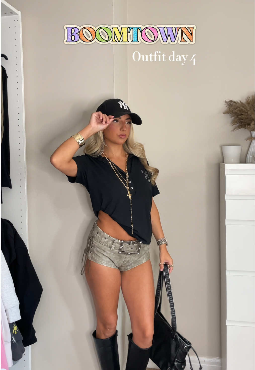 Day 4 of Boomtown outfits 🕺🏼 #outfitinspo #outfitideas #festival #boomtown #boomtownfestival 