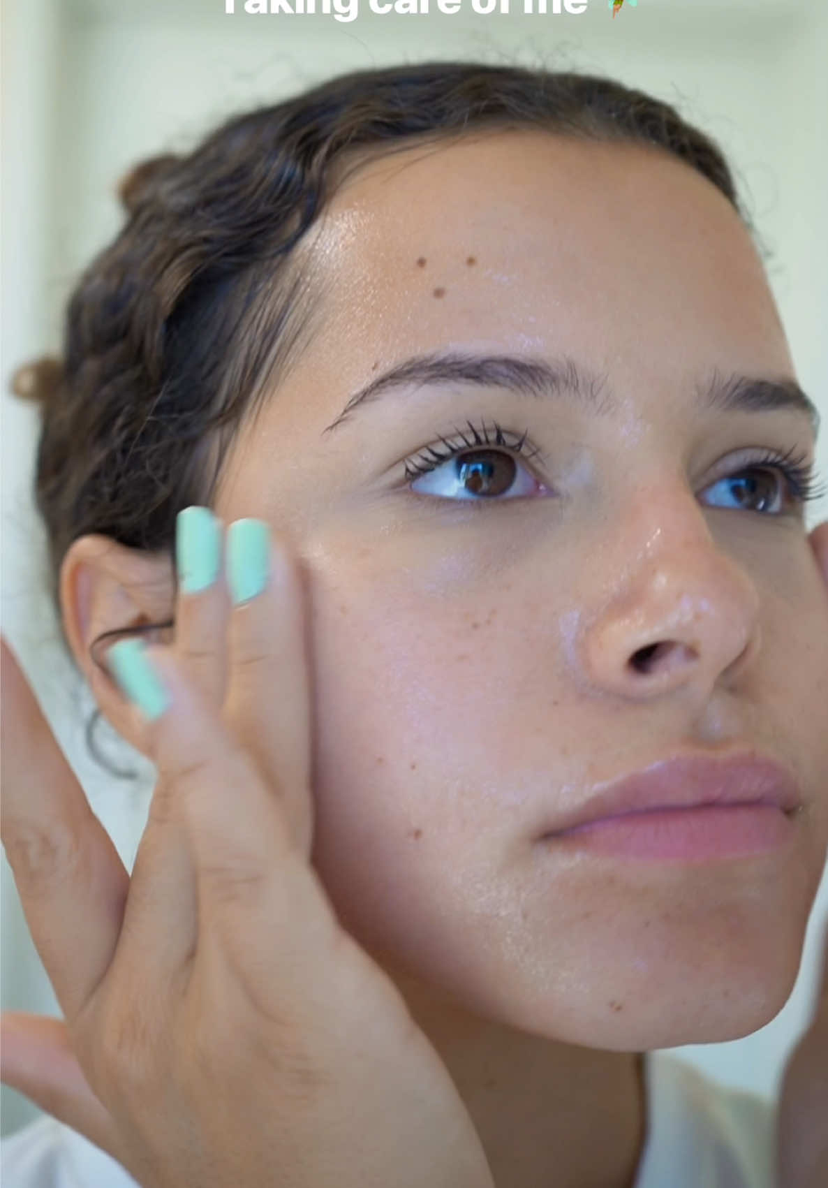 Kit de skin care perfeito 😍 kit de cuidado com unhas e sobrancelha super fofo 🤩 e prendedor de cabelo de flor 🌸 Tudo na @SHEIN @SHEIN Brasil —- Usem meu codigo de desconto gabriellasaraivahBR10 e código de pesquisa: 8SHVK   #SHEINbeautyfinds @Beauty Finds Hunter #SHEINsaveinstyle #loveshein #ad