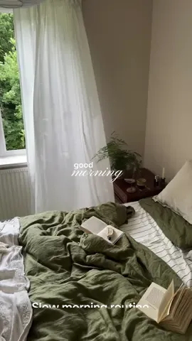 spend a summers morning with me 🌿🤍 #morningroutine #slowliving #mindfullness #pinteresthome #earthytones #neutralaesthetic 