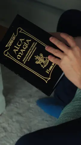 Estoy aburrido en casa no me juzguen 🛸 🥲😄