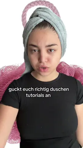 holt euch ein kese!! ansonsten am besten naturschwämme, diese peeling handschuhe tuns aber auch hauptsache peelen!! #fürdich #duschen #richtigduschen #grwm #pflege #SelfCare #tutorial #girlssupportgirls 