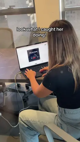 She’s literally using blackbox ai to code🫣  #fyp #foryoupage #ai #coding #aiwebsite #blackboxai #tech 